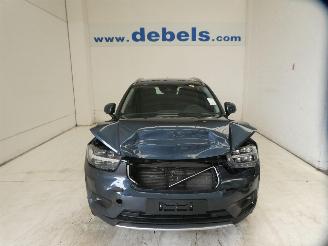 krockskadad bil auto Volvo XC40 MOMENTUM 2021/9