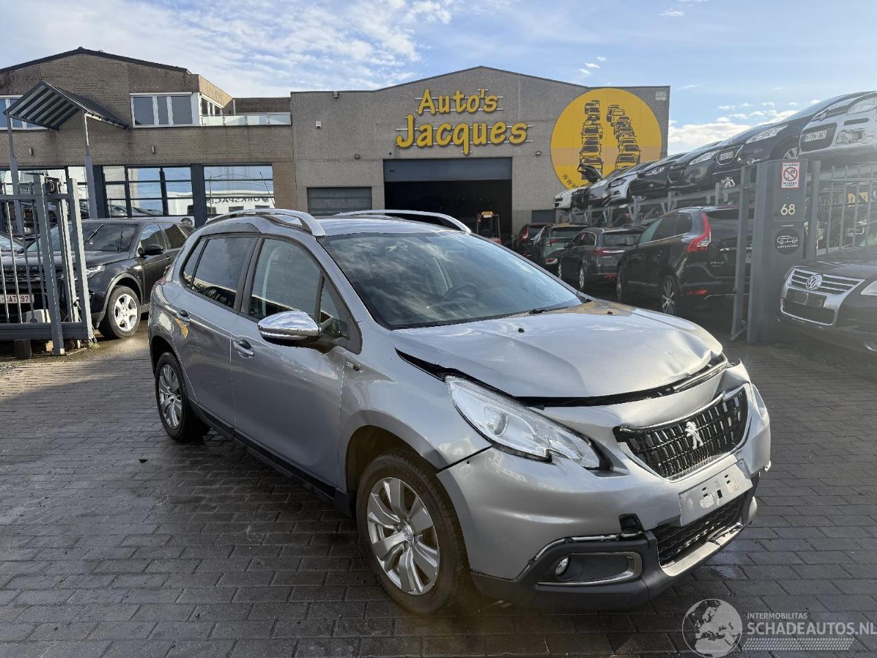 Peugeot 2008 1.2 STYLE PURE TECH