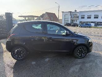 Lancia Ypsilon S BY MOMO picture 4