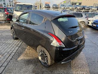 Lancia Ypsilon S BY MOMO picture 7