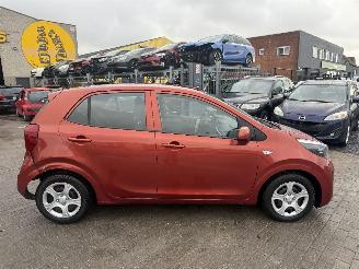 Kia Picanto 1.0I picture 4