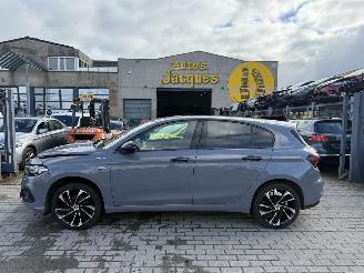krockskadad bil auto Fiat Tipo CITY SPORT 2021/6