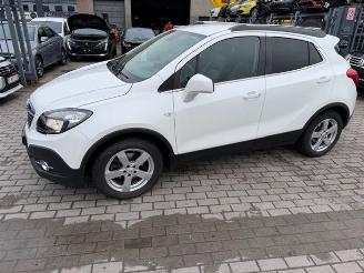 Vaurioauto  passenger cars Opel Mokka 1.6 CDTI 2016/1