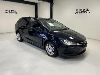 skadebil auto Opel Astra  2018/5