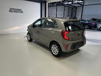 Kia Picanto  picture 5