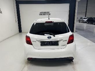 Toyota Yaris HYBRIDE picture 4