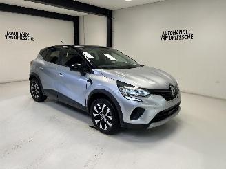 Coche accidentado Renault Captur AUTOMAAT 2022/1