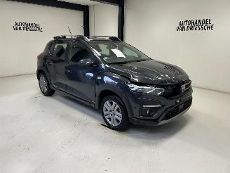 krockskadad bil auto Dacia Sandero STEPWAY 2022/11