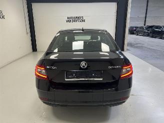 Skoda Octavia DSG picture 7