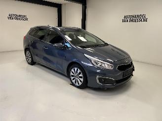 krockskadad bil auto Kia Cee d  2018/3