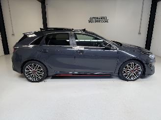 krockskadad bil auto Kia Cee d GT LINE/ PANORAMA 2023/3