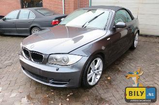 Démontage voiture BMW 1-serie E88 120i 2008/7