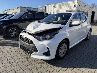 skadebil auto Toyota Yaris 1.5 Hybrid 2025/3