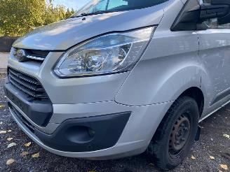Ford Transit Custom 2.2TD picture 7