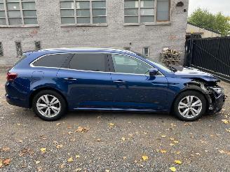 Vrakbiler auto Renault Talisman GRANDTOUR I 2016/11