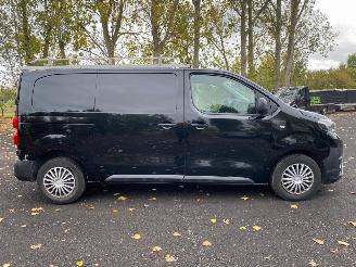 skadebil bedrijf Toyota Proace 2.0 D 2020/11