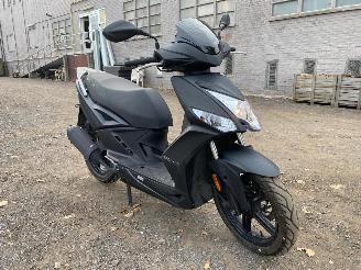skadebil bromfiets Kymco  AGILITY 50 2024/12