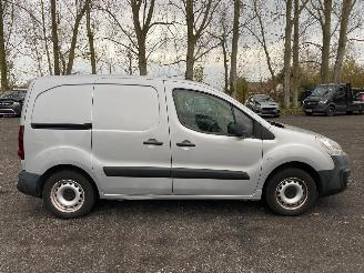 skadebil bedrijf Citroën Berlingo 1.6 2018/10