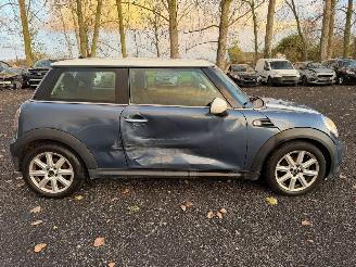 Mini Cooper D picture 1