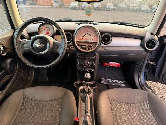 Mini Cooper D picture 25