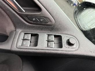 Volkswagen Golf CABRIOLET picture 31