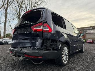 Ford Galaxy GHIA picture 18