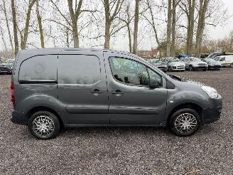 škoda dodávky Citroën Berlingo 1.6 HDI 2017/6