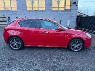 Unfallwagen Alfa Romeo Giulietta 1.6 JTD 2011/1