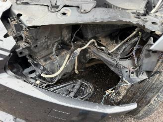 Jaguar XF 2.2 D picture 7