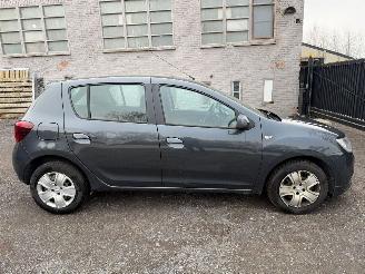 krockskadad bil auto Dacia Sandero LIBERTY 2016/6