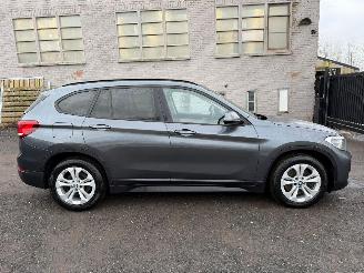 damaged passenger cars BMW X1 XDRIVE25E 2020/9