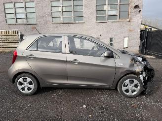 Vrakbiler auto Kia Picanto EASY 2016/1