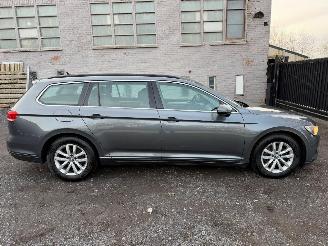skadebil auto Volkswagen Passat COMFORTLINE 2016/5