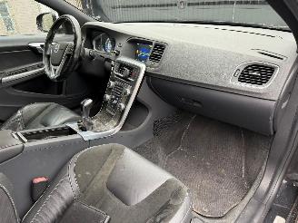 Volvo V-60 V 60 R-DESIGN picture 22