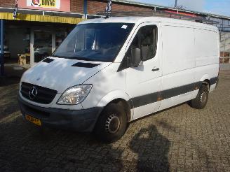 krockskadad bil bedrijf Mercedes Sprinter 313 2.2CDI L2-H1 AUTOMAAT EURO5 2013/9