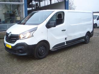 skadebil bedrijf Renault Trafic L2-H1 EURO 6  95PK 2019/5
