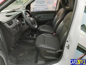 Renault Express  picture 15