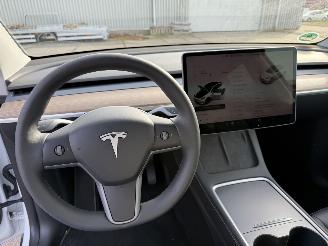 Tesla Model Y Long Range RWD 75kWh picture 19