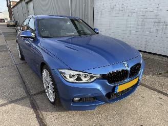 Damaged car BMW 3-serie 330e Executive M-Sport 2016/12