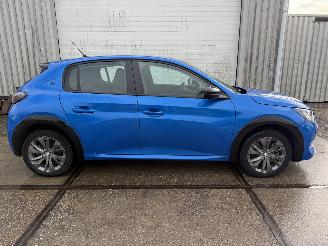 Peugeot e-208 Active Pack 50 kWh picture 2