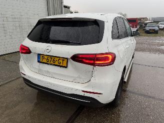 Mercedes B-klasse 200d Automaat picture 4