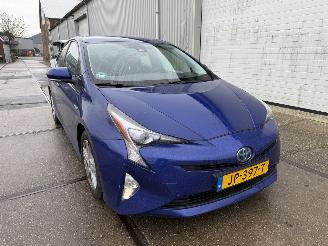 skadebil auto Toyota Prius 1.8 Business Plus 2016/5