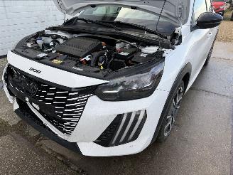 Peugeot e-208 EV GT Avant 51 kWh picture 12