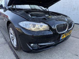 BMW 5-serie 528i Touring picture 15