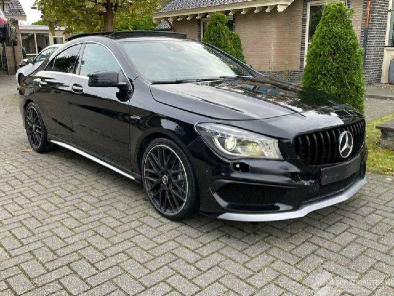 Mercedes Cla-klasse AMG 45 4MATIC PANO NAVI CAMERA