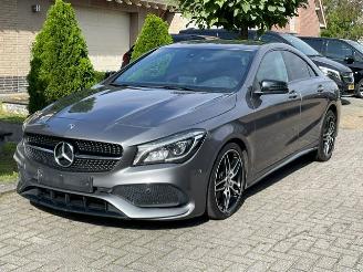 skadebil auto Mercedes Cla-klasse 180 AMG LINE MOTOR DEFECT NAVI PDC 2018/7