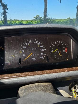 Mercedes 200-serie 260 E picture 3