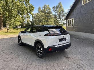Peugeot 2008 GT LINE 130 PK AUTOMAAT NAVI CLIMA CAMERA B.J 2022 picture 4