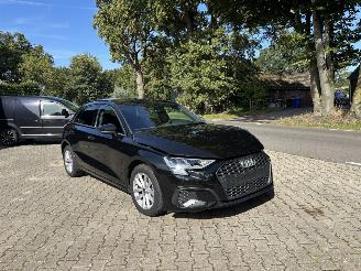 skadebil auto Audi A3 30 TFSI PANORAMADAK LEER NAVI VIRT DASH PARKASS B.J 2024 2024/4