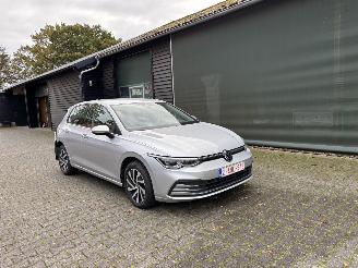 krockskadad bil auto Volkswagen Golf HYBRIDE 1.4 PLUG IN AUTOMAAT NAVI CLIMA CAMERA LED B.J 2021 2021/5